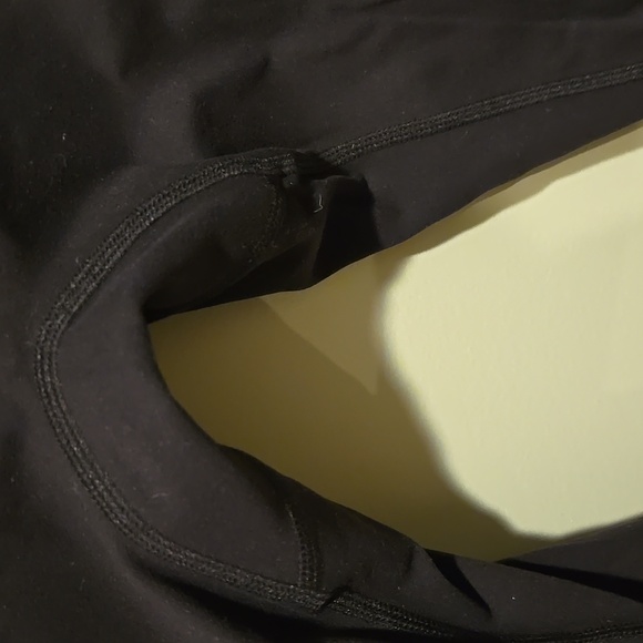 BuffBunny Collection Black Cropped 26” High Waist Leggings Size Large Pockets - Picture 5 of 7